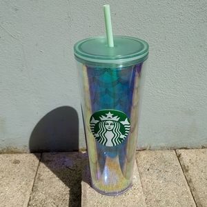 NWT Venti Iridescent Scale cold cup